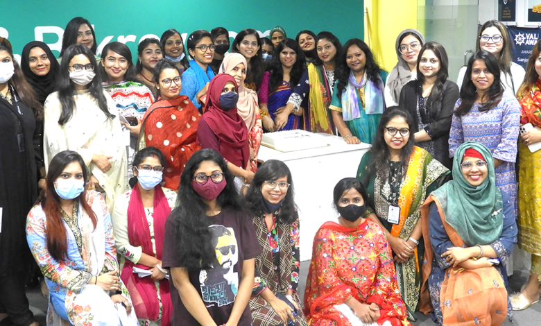 Bikroy arranged 'Moner Janala' session for female employees